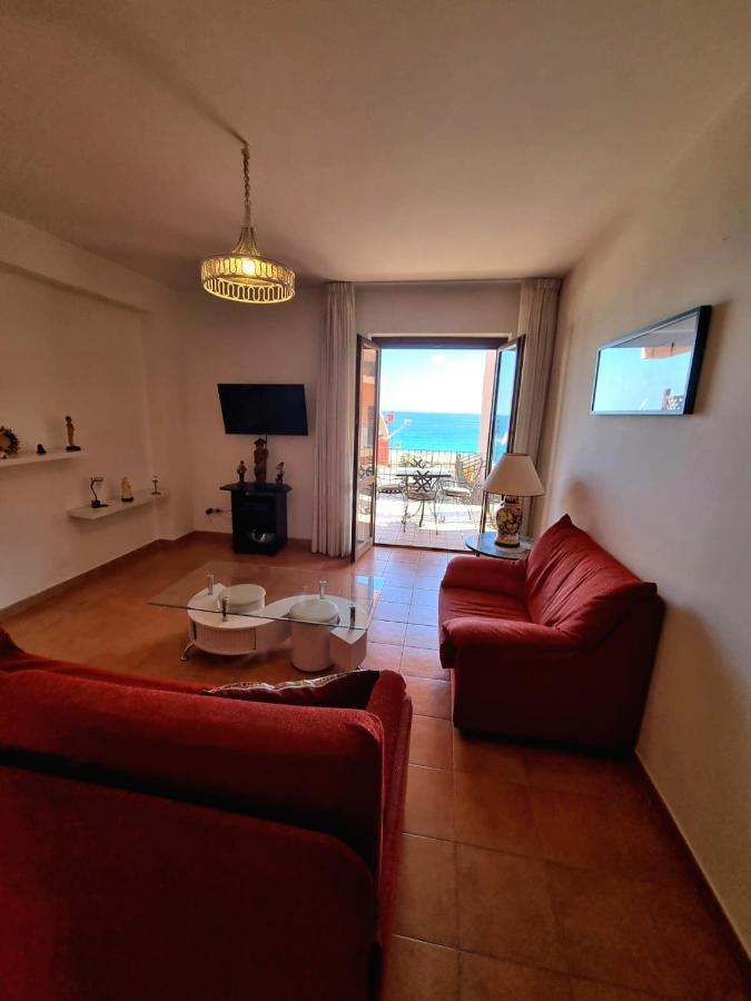 Апартаменты Casa Tritone Маццео Экстерьер фото